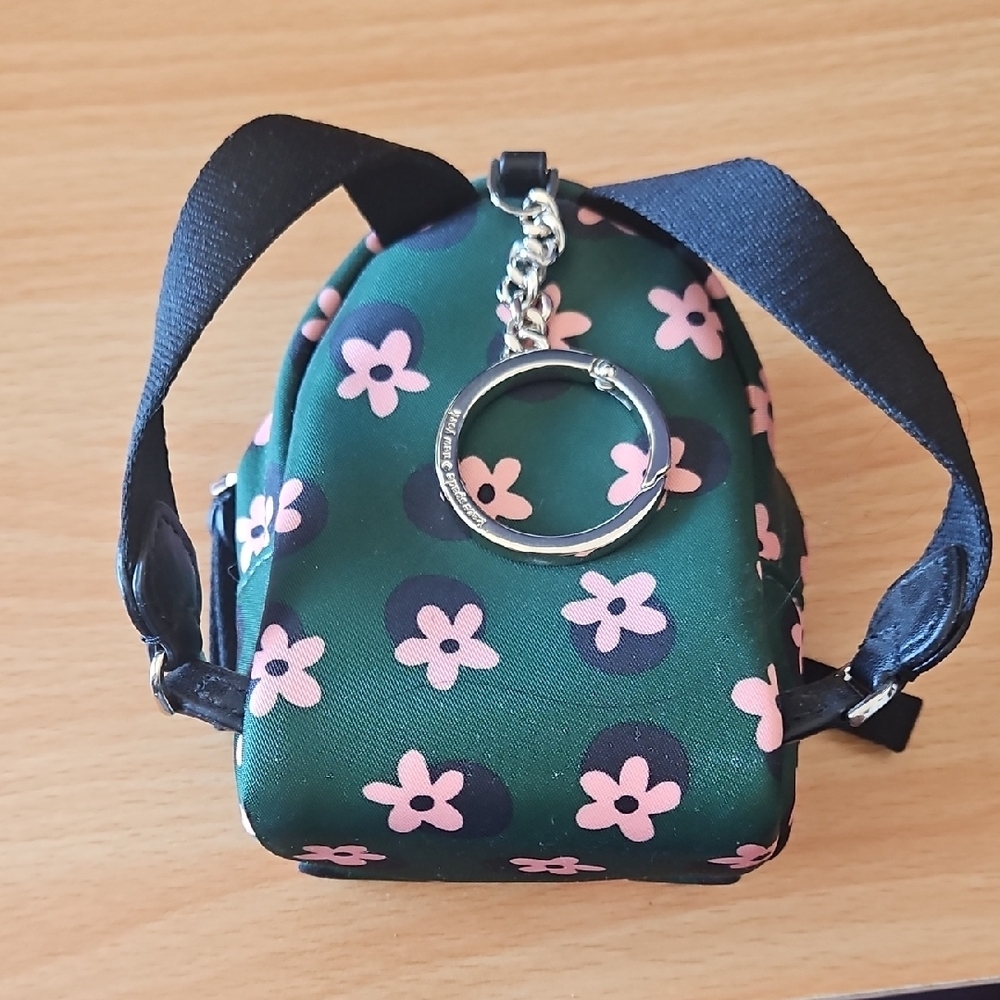 Kate Spade Green and Pink Floral Key Holder - Picture 2 of 4